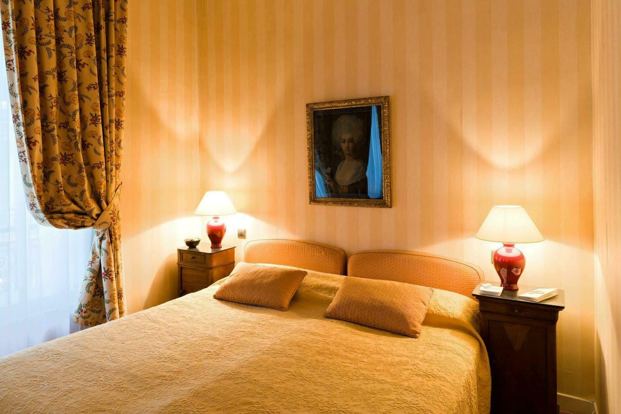 Hotel D'Orsay - Esprit De France Париж Номер фото